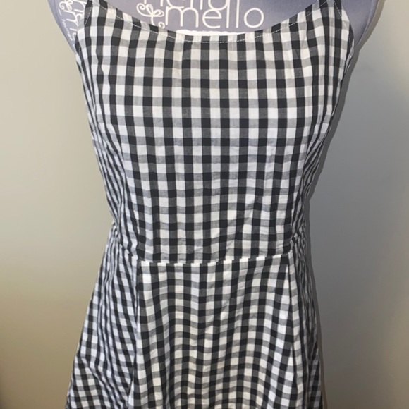 🌈Black & White spaghetti strap checkered plaid summer dress size medium🌈 - Picture 3 of 9